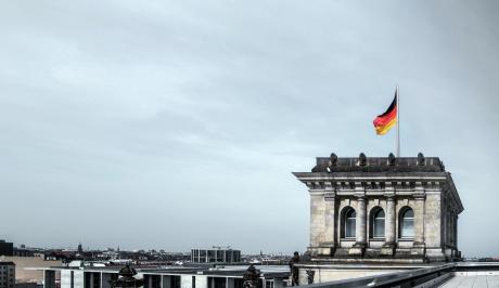 Nemci odovzdávajú polícii príliš veľa údajov, tvrdí ústavný súd